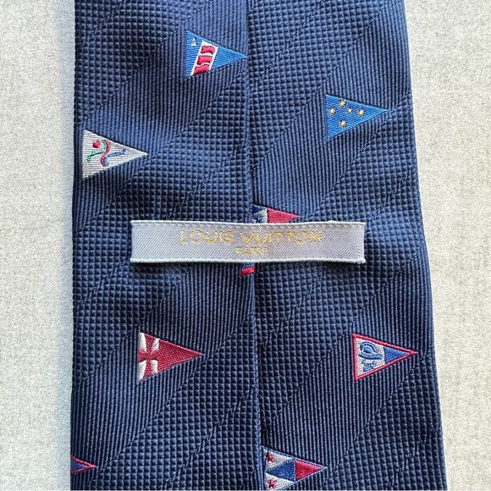 Louis Vuitton “LV 2000 CUP” Handmade Silk Tie
